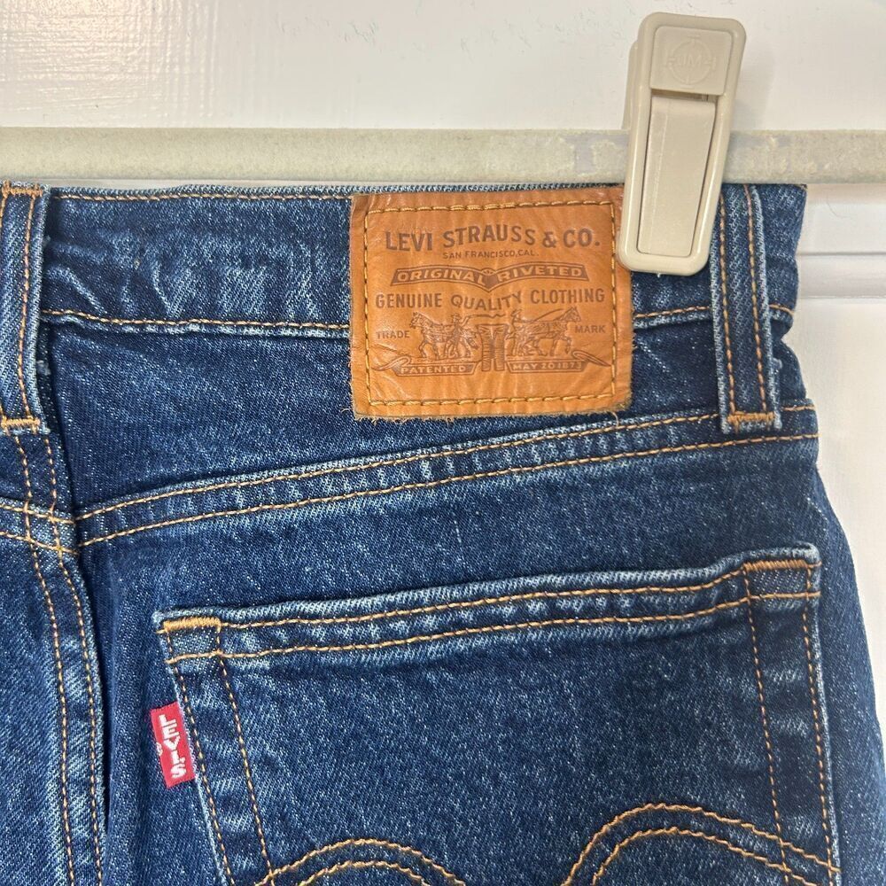 Levi's Premium Wedgie Straight Fit Women's Jeans Size 26 - Picture 9 of 12